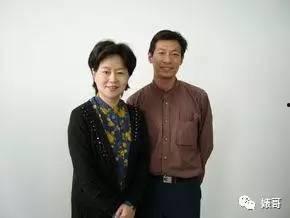 鞠萍老公杨硕个人资料,揭秘知名主持人背后的低调人生