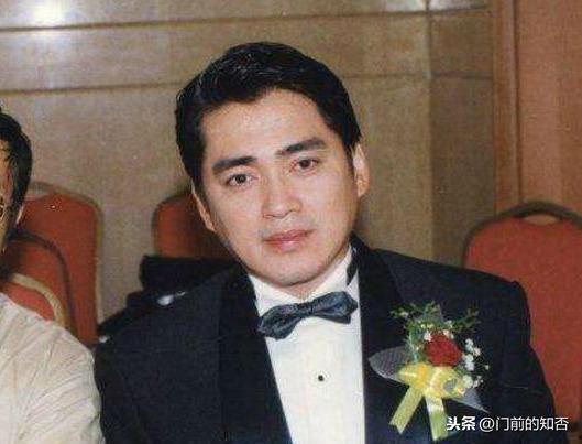 汤镇宗图片,魅力影帝的永恒魅力