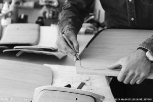 照片工,照片中的故事与情感